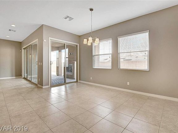 5th image of 508 Heritage Bridge Ave