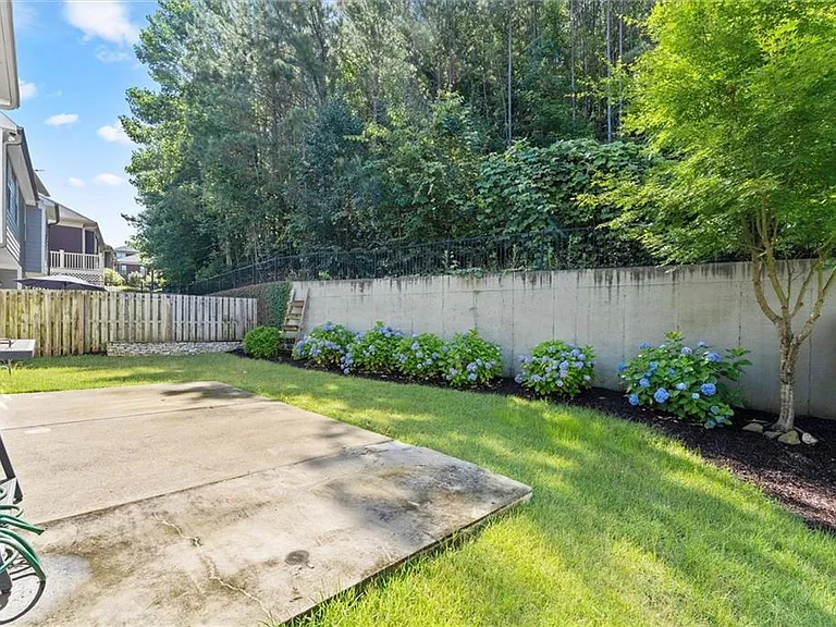 2770 Prado Ln — Photo 40