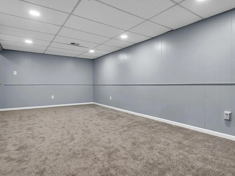 1338 Greenmar Dr — Photo 24