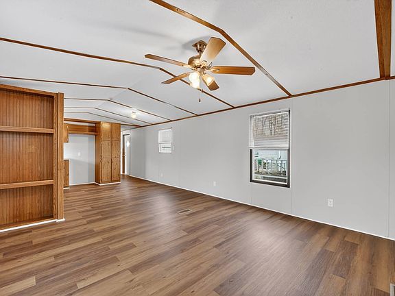 4th image of 491 Chapman Rd #74