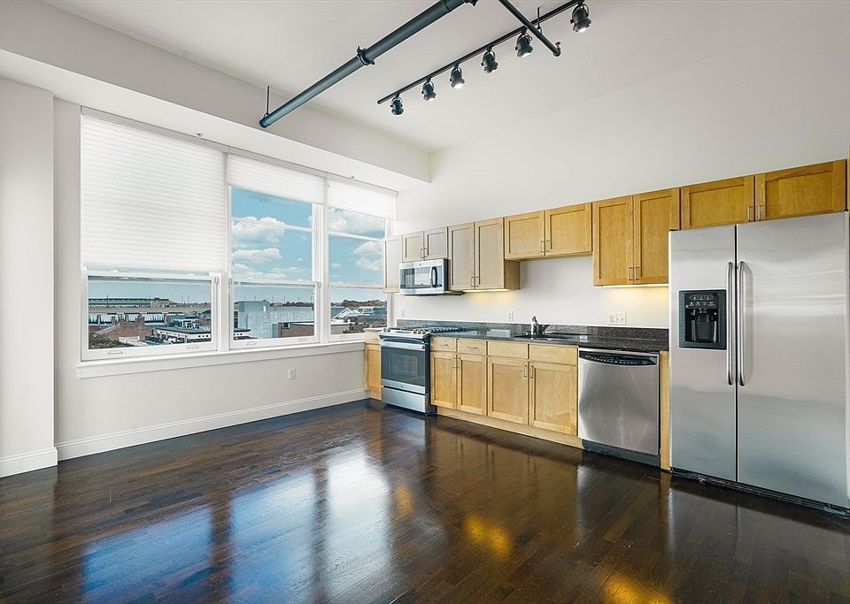 1st image of 51 Lafayette St Unit 610