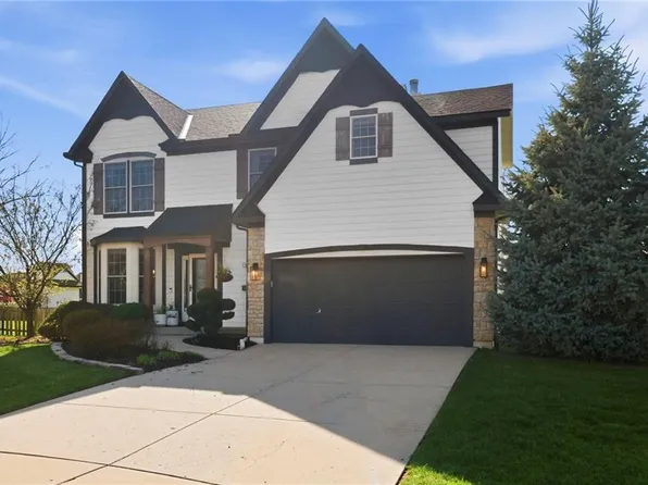 13843 W 154th Ter, Olathe, KS 66062
