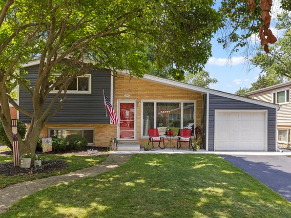 332 N Stewart Ave, Lombard, IL 60148