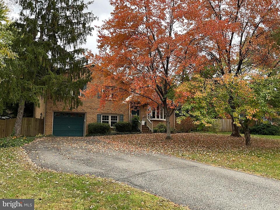 1st image of 215 Betty Lewis Dr