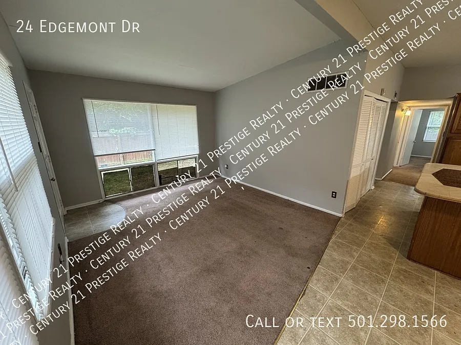3 bed, 1.5 bath, 1008 sqft, $1,150 — Photo 4