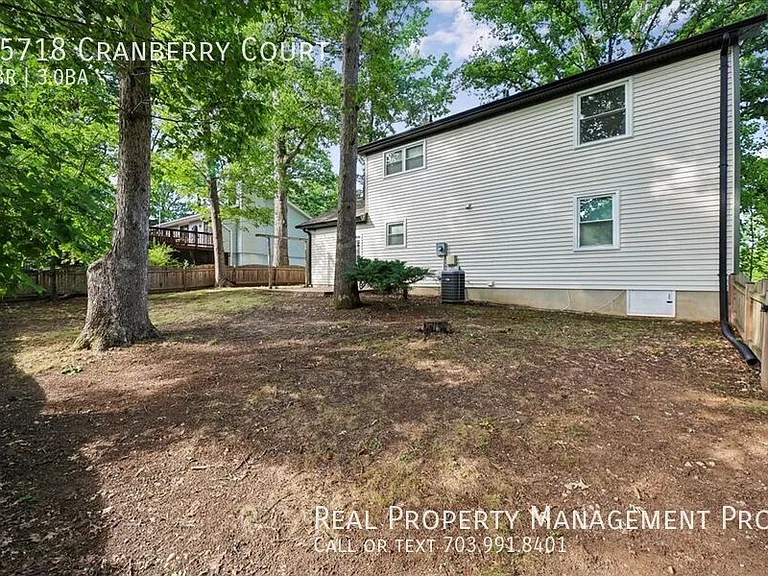 15718 Cranberry Ct — Photo 19