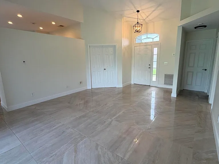 2619 SW Fair Isle Rd — Photo 8