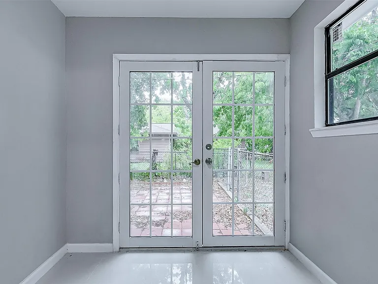 5914 Carew St — Photo 22