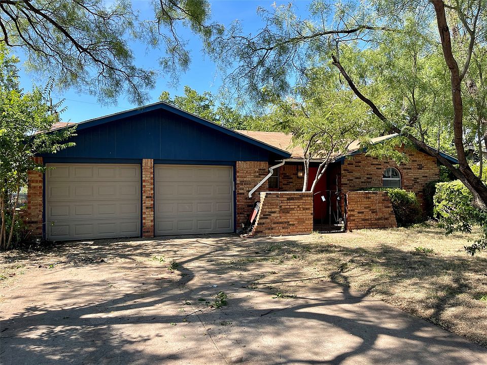 1st image of 2526 Bennett Dr