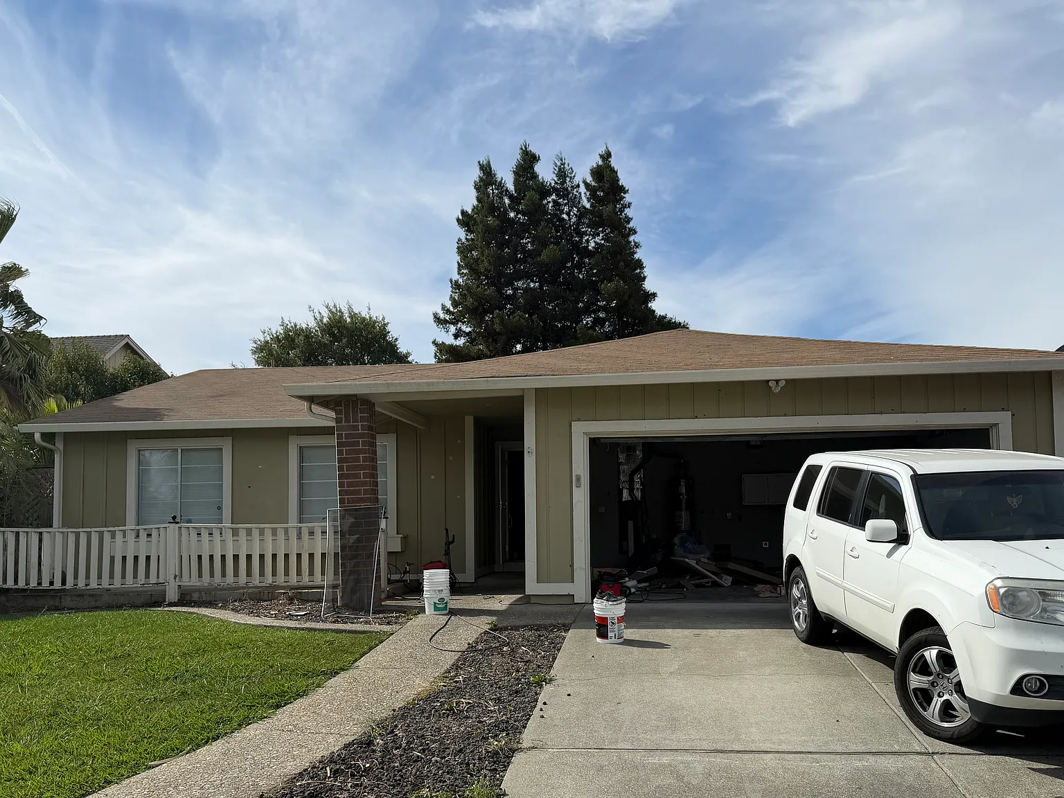 3 bed, 1488 sqft, $3,000 — Photo 1