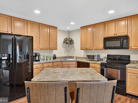 5th image of 2394 Slater Hill Ln E #12