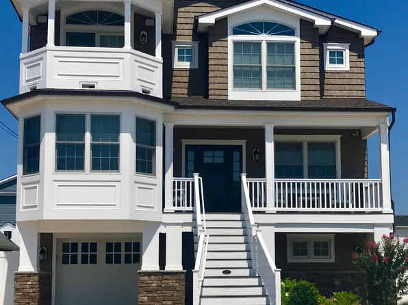 35 Bullard Dr, Lavallette, NJ 08735