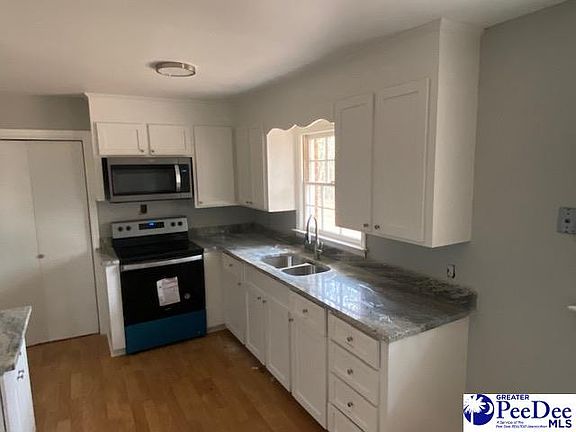 2nd image of 3301 E Woodburn Dr