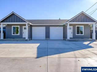 90 Walker Rd, Lebanon, OR 97355