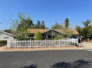 35580 Crestview Dr, Yucaipa, CA 92399