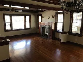690 N 1st Ave — Photo 8