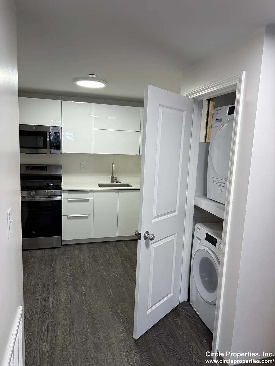 In Unit Washer Dryer - 11 Darling St #12