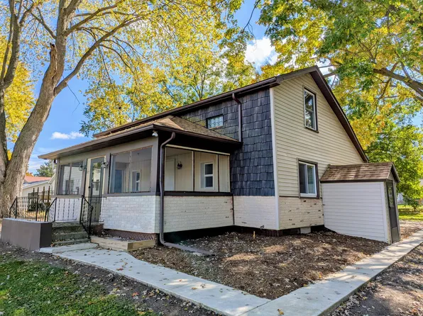 305 W Mulberry St, Stryker, OH 43557