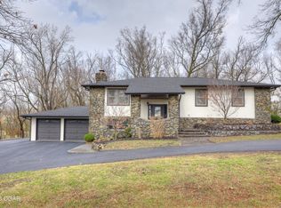 17635 Cimarron Rd, Carthage, MO 64836