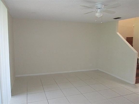 3rd image of 1127 Sussex Dr #1127