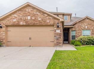 416 Riverbed Dr, Crowley, TX 76036