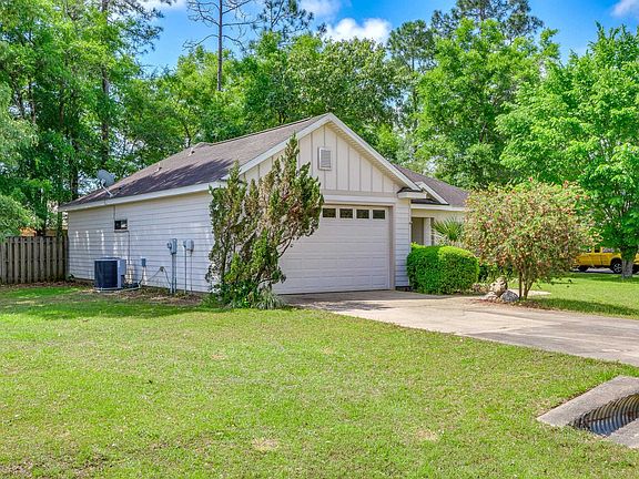 2nd image of 17 Juniper Dr