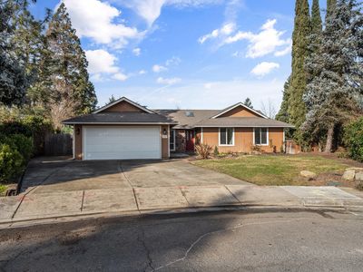 2583 Huntington Ln, Medford, OR, 97504