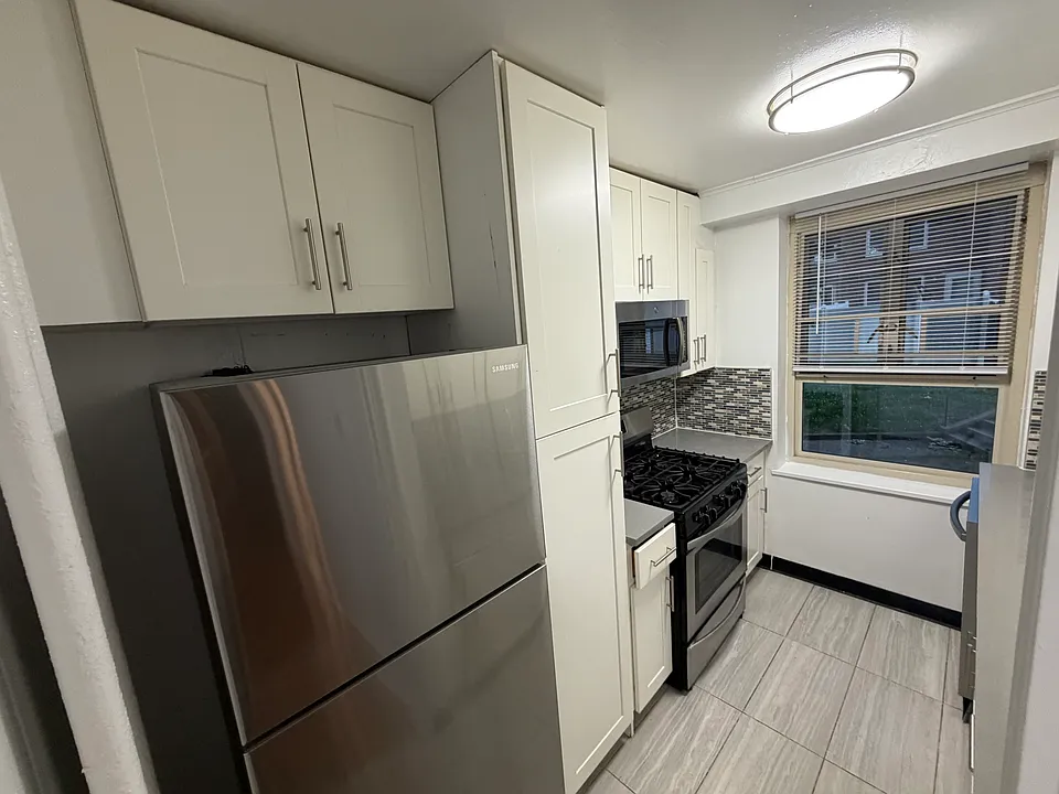 185-02 69th Ave #2