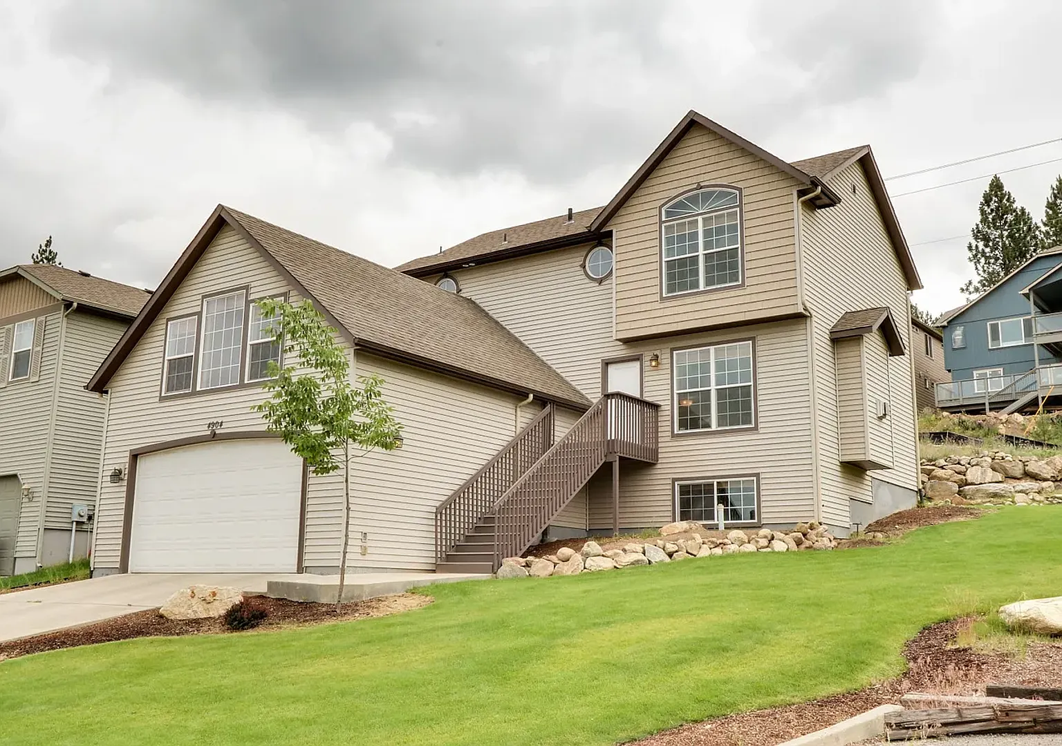 Spacious 4 Bedroom Home in Spokane Valley — Photo 1