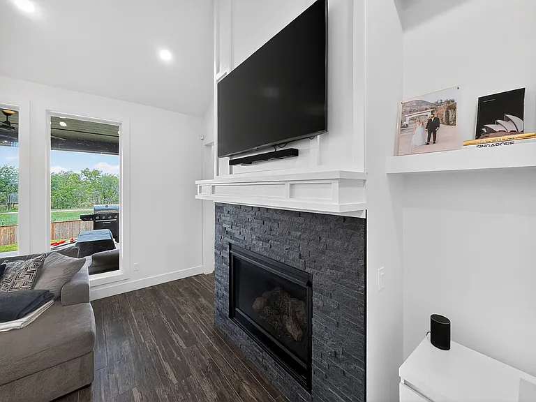 16001 Aparados Way — Photo 11