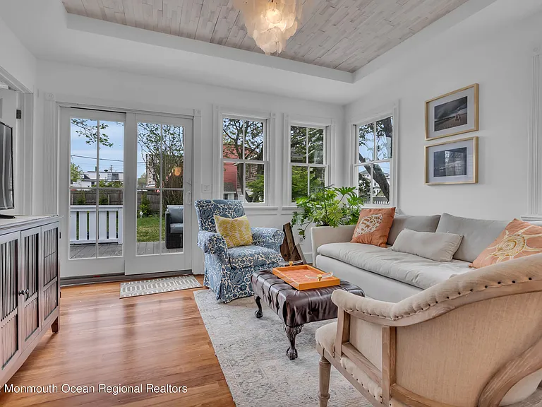 21 Pearce Ave — Photo 13