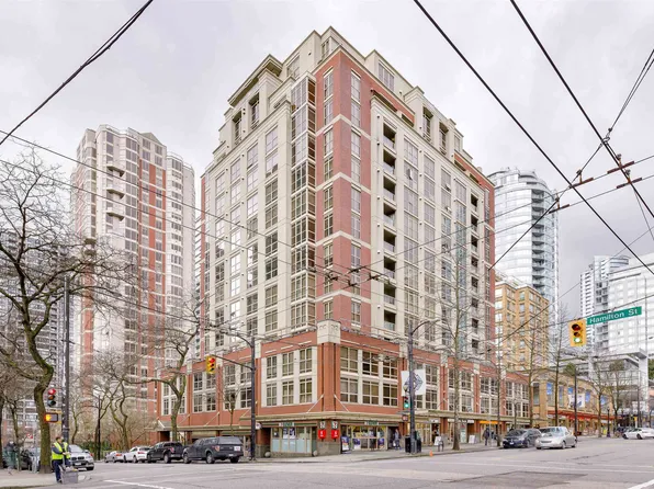 819 Hamilton St #1104, Vancouver, BC V6B 6M2