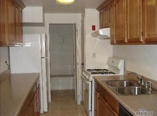 57 Skyline Dr, Coram, NY 11727