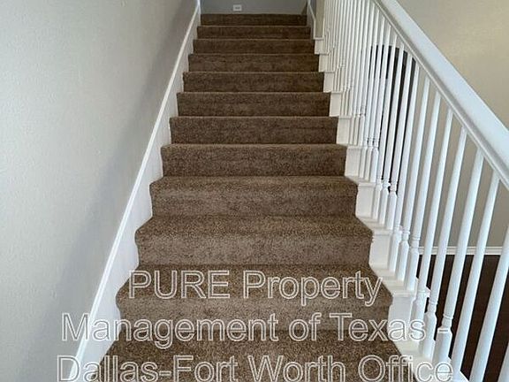 3rd image of 4010 Cottage Park Ct