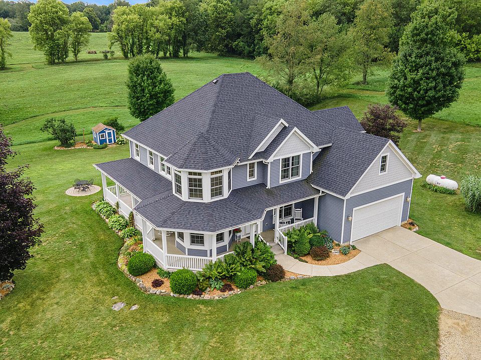 418 103rd Ave, Plainwell, MI 49080 Zillow