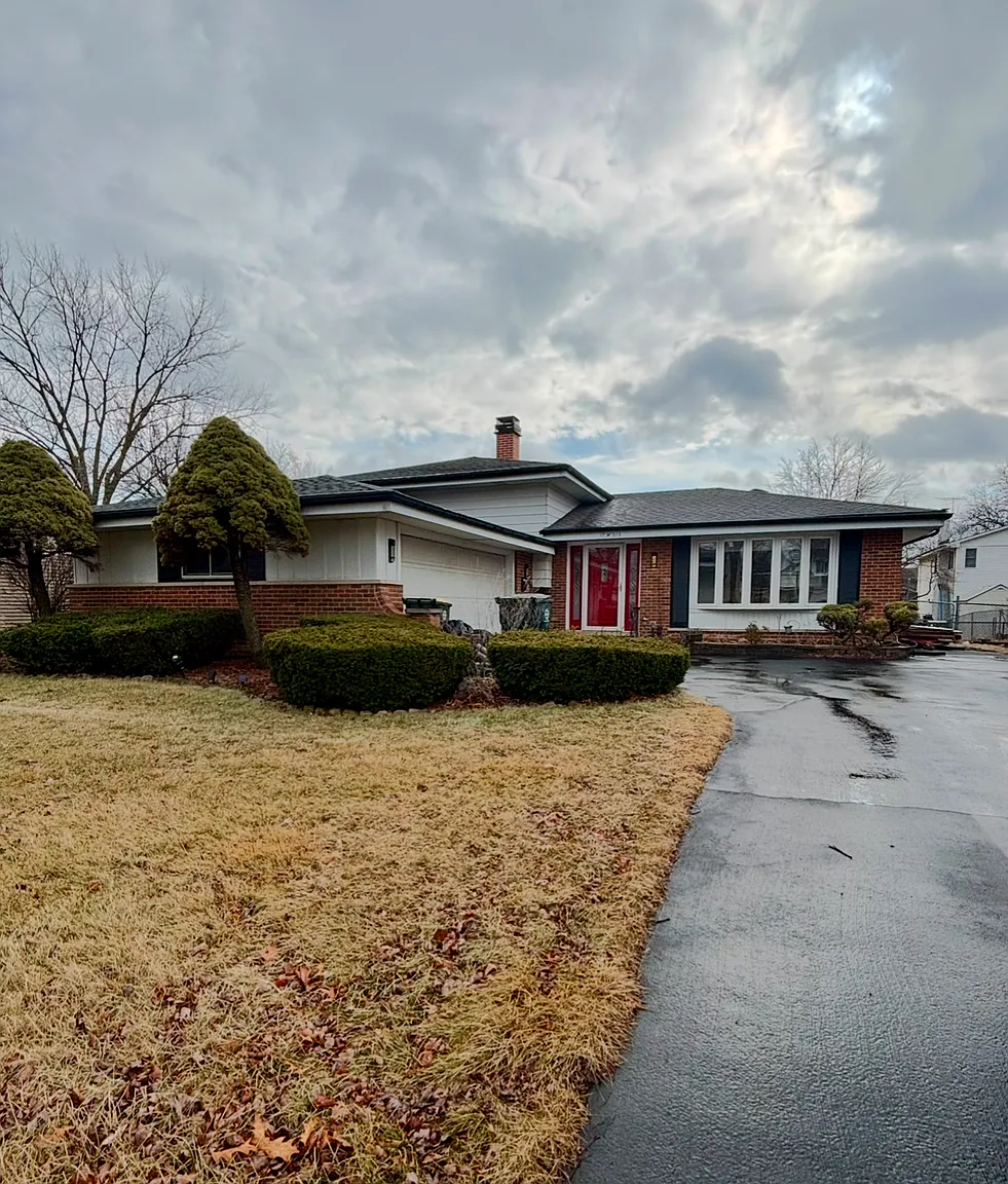 17W515 Earl Ct photo 1