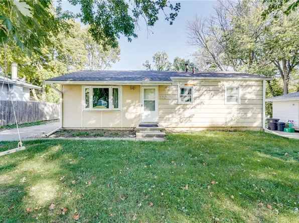 320 E Marion St, Des Moines, IA 50315