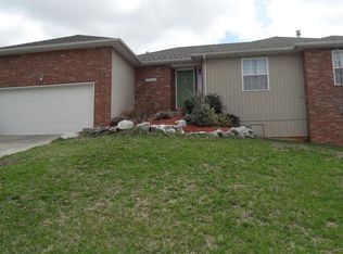223 Shady Acres Cir, Nixa, MO 65714
