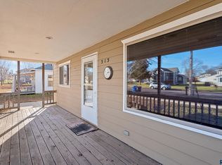 313 S Depot Ave, Garretson, SD 57030