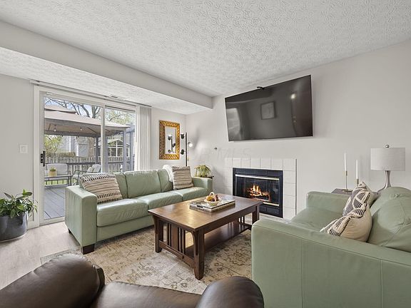 4th image of 6818 Bennell Dr