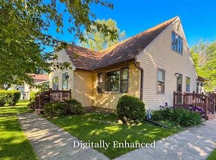 829 Timberline Rd, Monticello, IA 52310