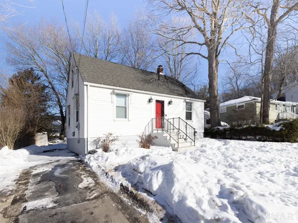 51 Rockridge Road, Waterbury, CT 06705