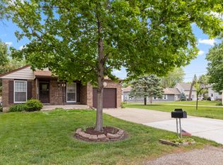 1406 Kaskaskia Ave, Elgin, IL 60123