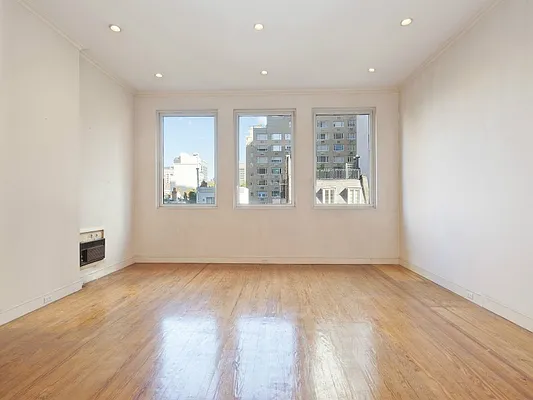 Sold by Sotheby's International Realty | media 4