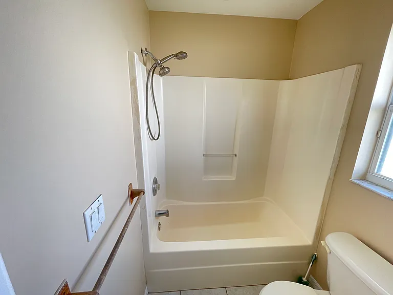 8259 Caloosa Rd — Photo 7