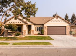 4128 S Oak View St, Visalia, CA 93277