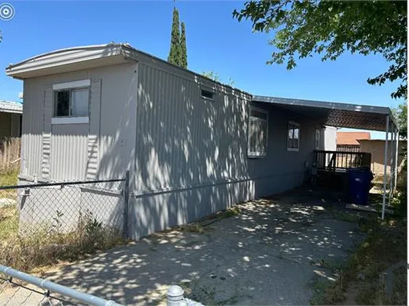 5711 Columbia Way, Lancaster, CA