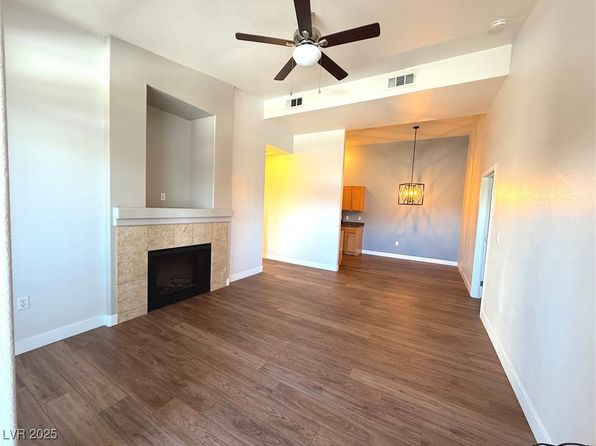 2305 W Horizon Ridge Pkwy APT 1224