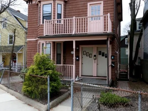 192 Holland St, Somerville, MA 02144