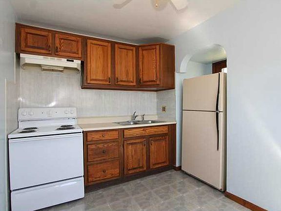 4th image of 4055 S Dixie Dr